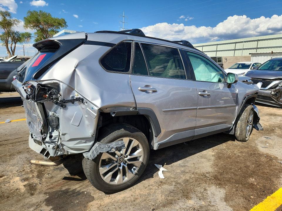 Продажа на аукционе авто 2021 Toyota Rav4, vin: 2T3A1RFVXMC236831, номер лота: 63667516