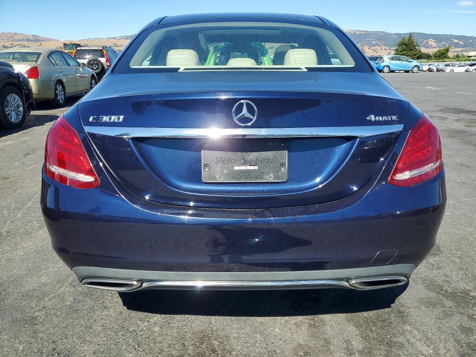 61990916 :رقم المزاد ، 55SWF4KB1FU040045 vin ، 2015 Mercedes-benz C مزاد بيع