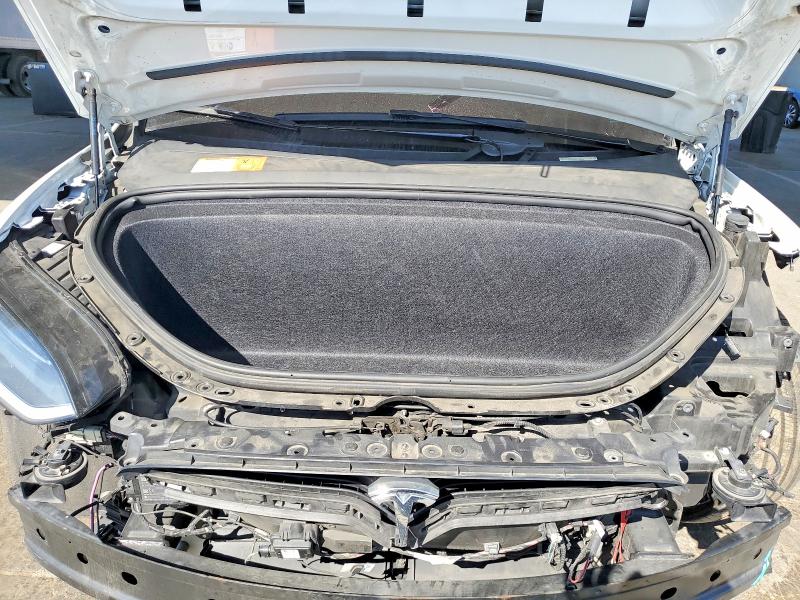 2018 Tesla Model X მანქანა იყიდება აუქციონზე, vin: 5YJXCAE21JF106367, აუქციონის ნომერი: 59001636