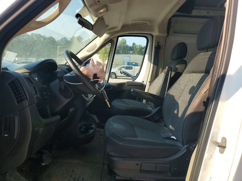 60765786 :رقم المزاد ، 3C6TRVBG2LE104213 vin ، 2020 Ram Promaster 1500 مزاد بيع