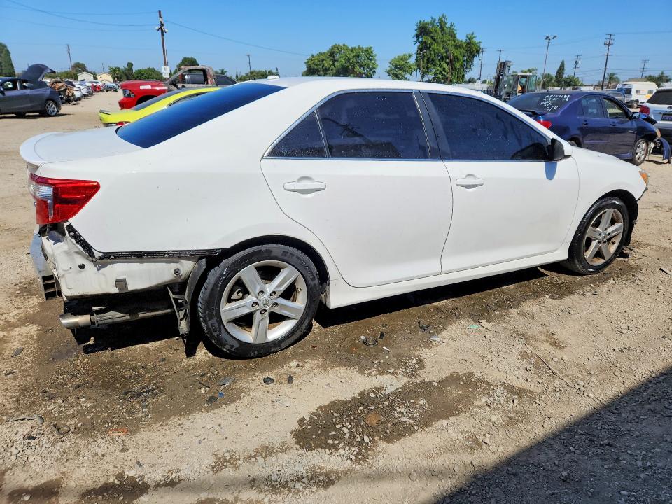2014 Toyota Camry მანქანა იყიდება აუქციონზე, vin: 4T1BF1FK9EU760767, აუქციონის ნომერი: 60504936