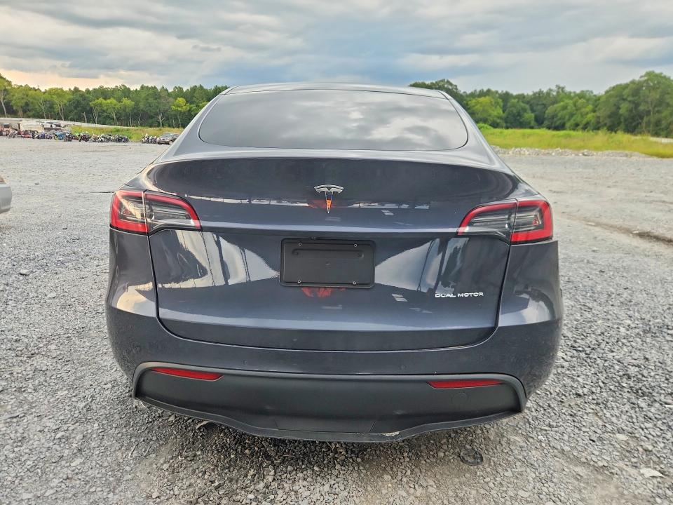 2020 Tesla Model Y მანქანა იყიდება აუქციონზე, vin: 5YJYGDEE4LF049072, აუქციონის ნომერი: 61695726