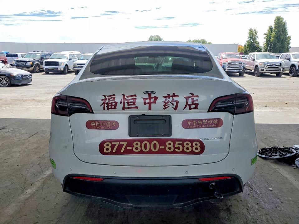 Продаж на аукціоні авто 2022 Tesla Model Y, vin: 7SAYGDEE3NF551321, номер лоту: 61744566