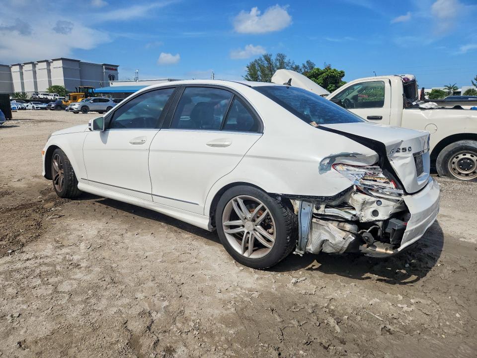 Продажа на аукционе авто 2014 Mercedes-benz C, vin: WDDGF4HB6ER316148, номер лота: 60359886