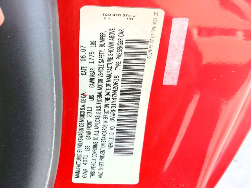 61992926 :رقم المزاد ، 3VWRF31Y47M420618 vin ، 2007 Volkswagen New Beetle مزاد بيع