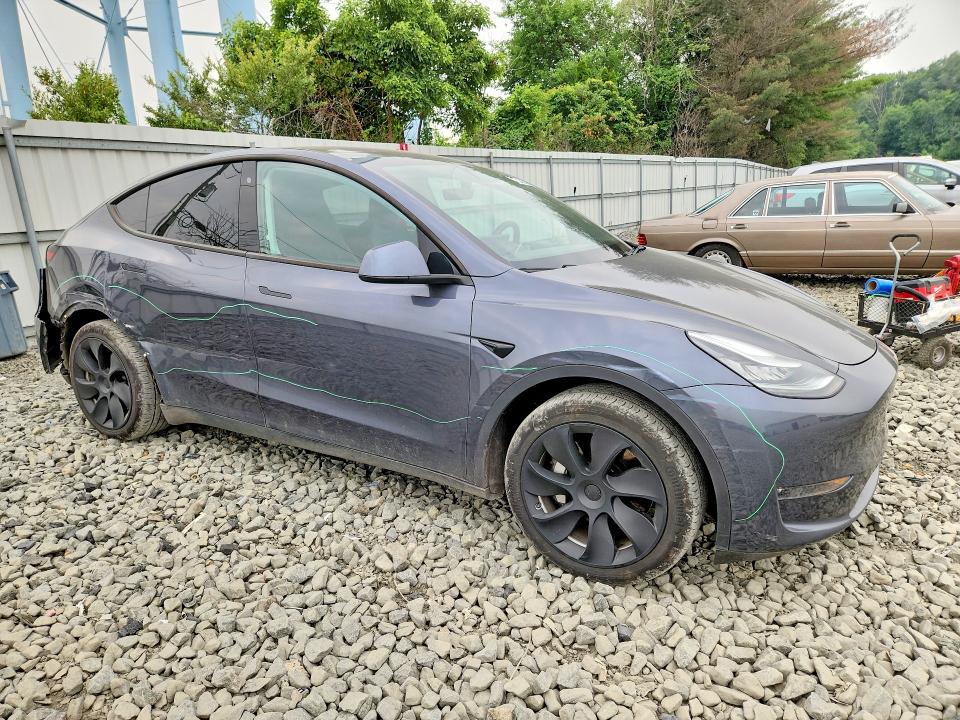 Продажа на аукционе авто 2020 Tesla Model Y, vin: 5YJYGDEE4LF006853, номер лота: 61432526