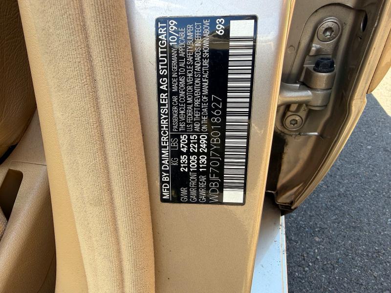 2000 Mercedes-benz E მანქანა იყიდება აუქციონზე, vin: WDBJF70J7YB018627, აუქციონის ნომერი: 61616056