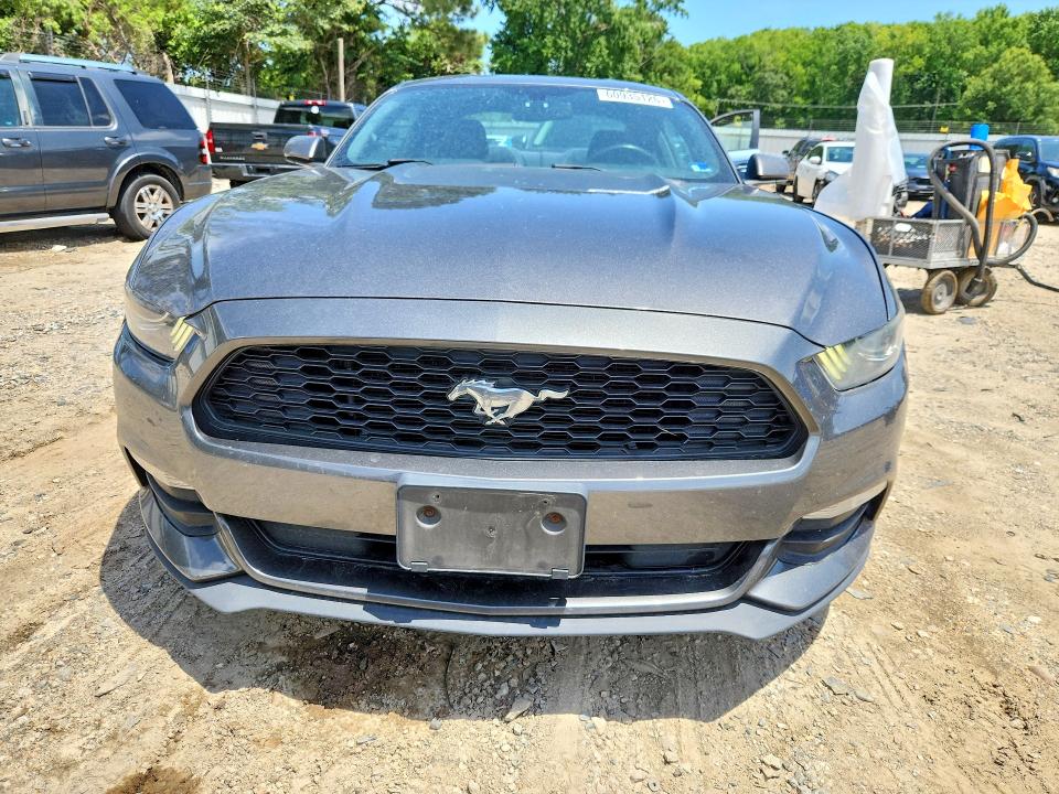 60935126 :رقم المزاد ، 1FA6P8AM7H5224702 vin ، 2017 Ford Mustang مزاد بيع