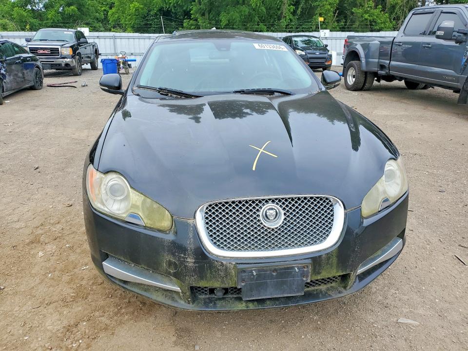 60133606 :رقم المزاد ، SAJXA0FB2BLR99180 vin ، 2011 Jaguar Xf مزاد بيع