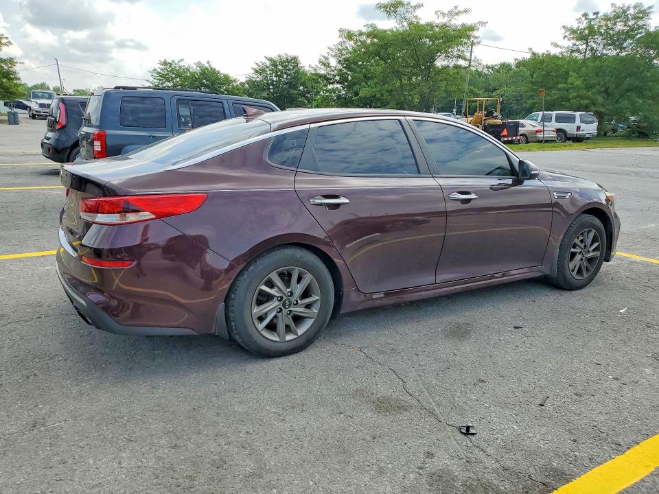 2019 Kia Optima მანქანა იყიდება აუქციონზე, vin: 5XXGT4L32KG365073, აუქციონის ნომერი: 59367756