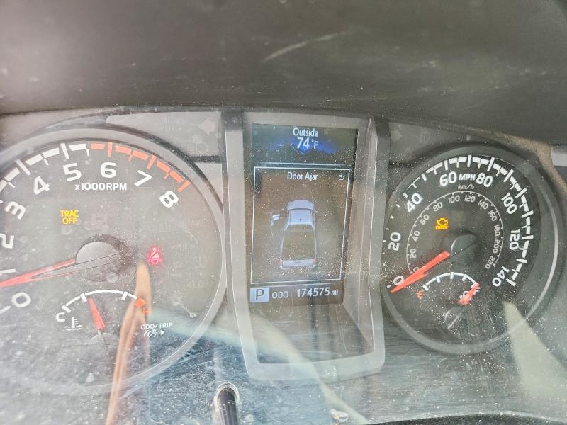 Продаж на аукціоні авто 2018 Toyota Tacoma, vin: 5TFRX5GN2JX127357, номер лоту: 61421166
