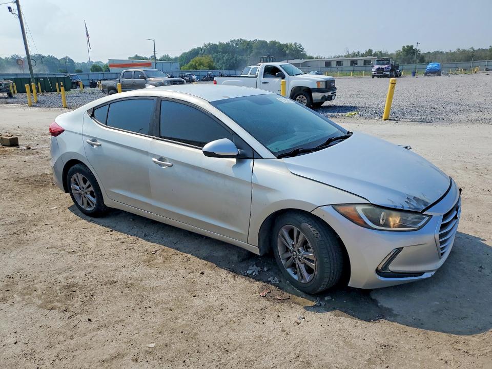 62726286 :رقم المزاد ، 5NPD84LF5HH035634 vin ، 2017 Hyundai Elantra مزاد بيع