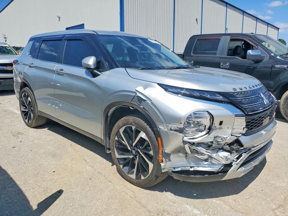 61755646 :رقم المزاد ، JA4J4VA84RZ024461 vin ، 2024 Mitsubishi Outlander مزاد بيع