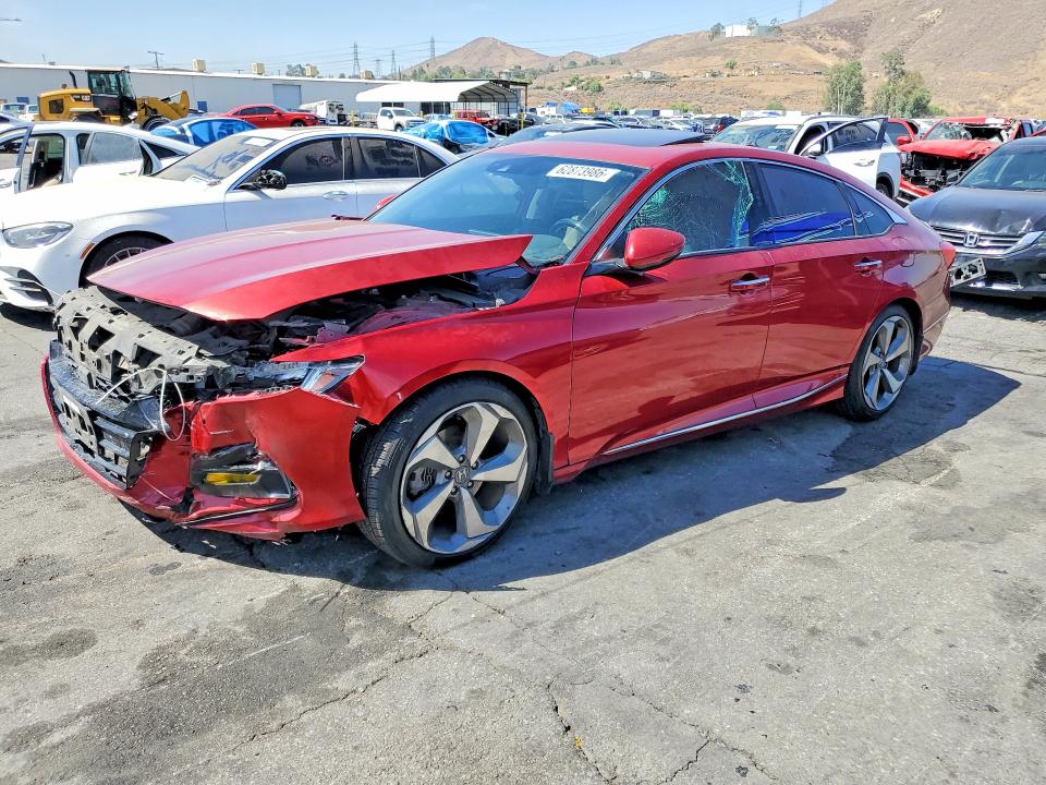 Продажа на аукционе авто 2018 Honda Accord, vin: 1HGCV1F95JA011101, номер лота: 62873986