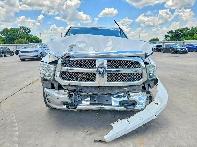 60021686 :رقم المزاد ، 1C6RR6LT8HS684163 vin ، 2017 Ram 1500 مزاد بيع