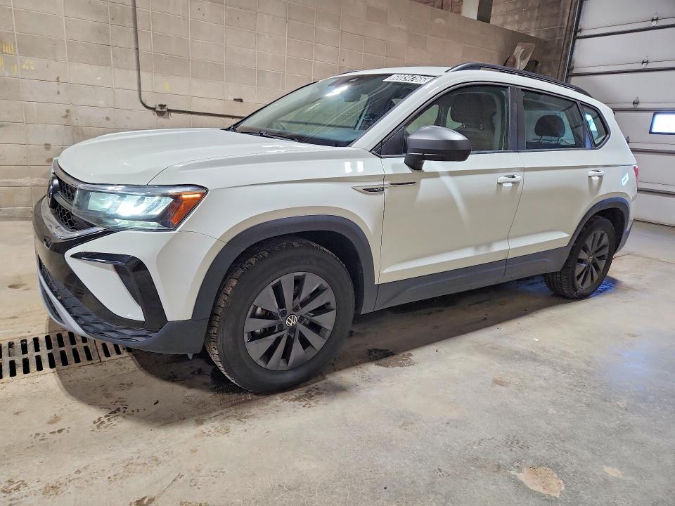 60034766 :رقم المزاد ، 3VVMX7B29NM087620 vin ، 2022 Volkswagen Taos مزاد بيع