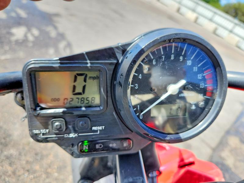 1999 Yamaha Yzfr1 მანქანა იყიდება აუქციონზე, vin: JYARN02E8XA001642, აუქციონის ნომერი: 61173786