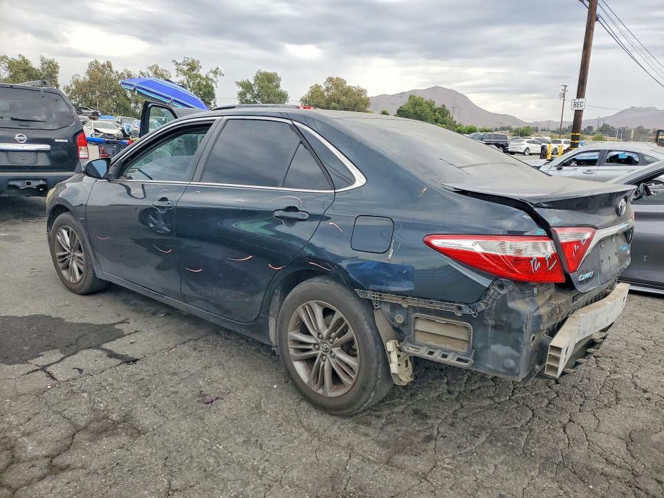 Продаж на аукціоні авто 2015 Toyota Camry, vin: 4T1BF1FK6FU017355, номер лоту: 61942096