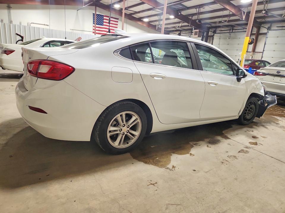 Продаж на аукціоні авто 2018 Chevrolet Cruze, vin: 1G1BE5SM5J7116481, номер лоту: 60712736