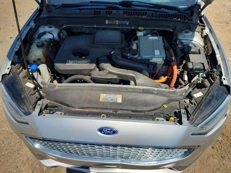 62511416 :رقم المزاد ، 3FA6P0RU5KR138797 vin ، 2019 Ford Fusion مزاد بيع