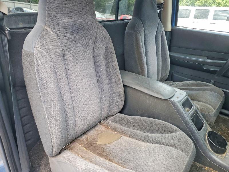 60479836 :رقم المزاد ، 1D7FL16X63S381511 vin ، 2003 Dodge Dakota مزاد بيع