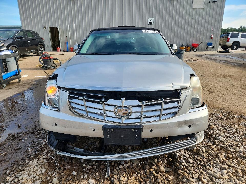 2008 Cadillac Dts მანქანა იყიდება აუქციონზე, vin: 1G6KD57Y88U129262, აუქციონის ნომერი: 61076166
