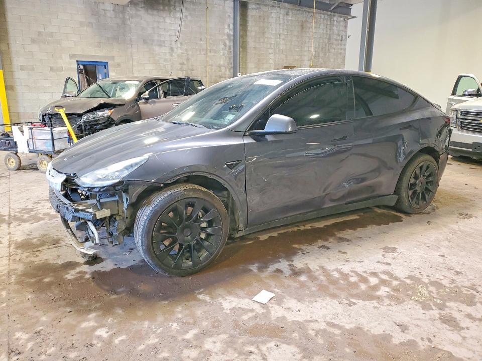62450356 :رقم المزاد ، 5YJYGAEEXMF263046 vin ، 2021 Tesla Model Y مزاد بيع