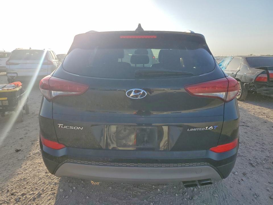 61872836 :رقم المزاد ، KM8J33A22JU789934 vin ، 2018 Hyundai Tucson مزاد بيع