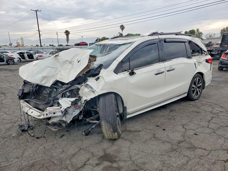 Auction sale of the 2018 Honda Odyssey, vin: 5FNRL6H92JB112046, lot number: 60470916