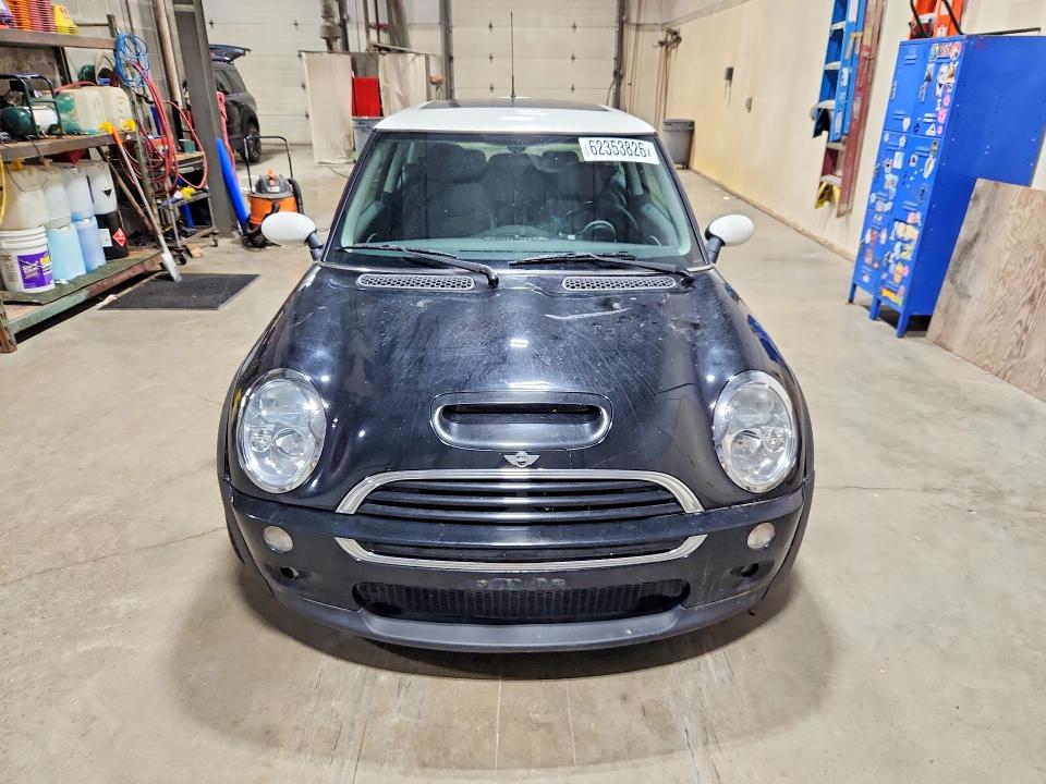 62353826 :رقم المزاد ، WMWRE33453TD65995 vin ، 2003 Mini Cooper مزاد بيع