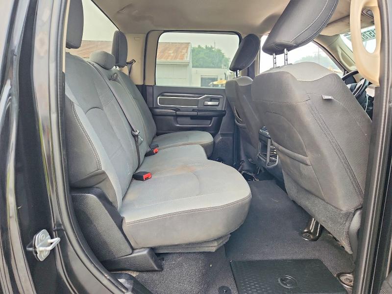 61578726 :رقم المزاد ، 3C6UR5JL9KG703440 vin ، 2019 Ram 2500 مزاد بيع