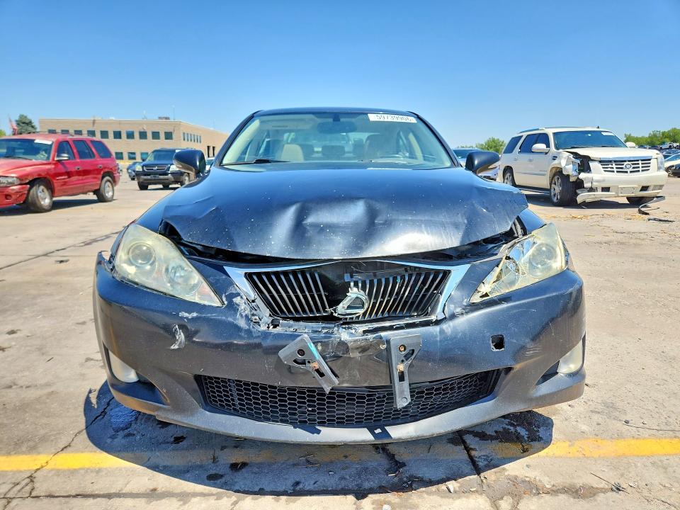 59739906 :رقم المزاد ، JTHCF5C23A5041957 vin ، 2010 Lexus Is مزاد بيع