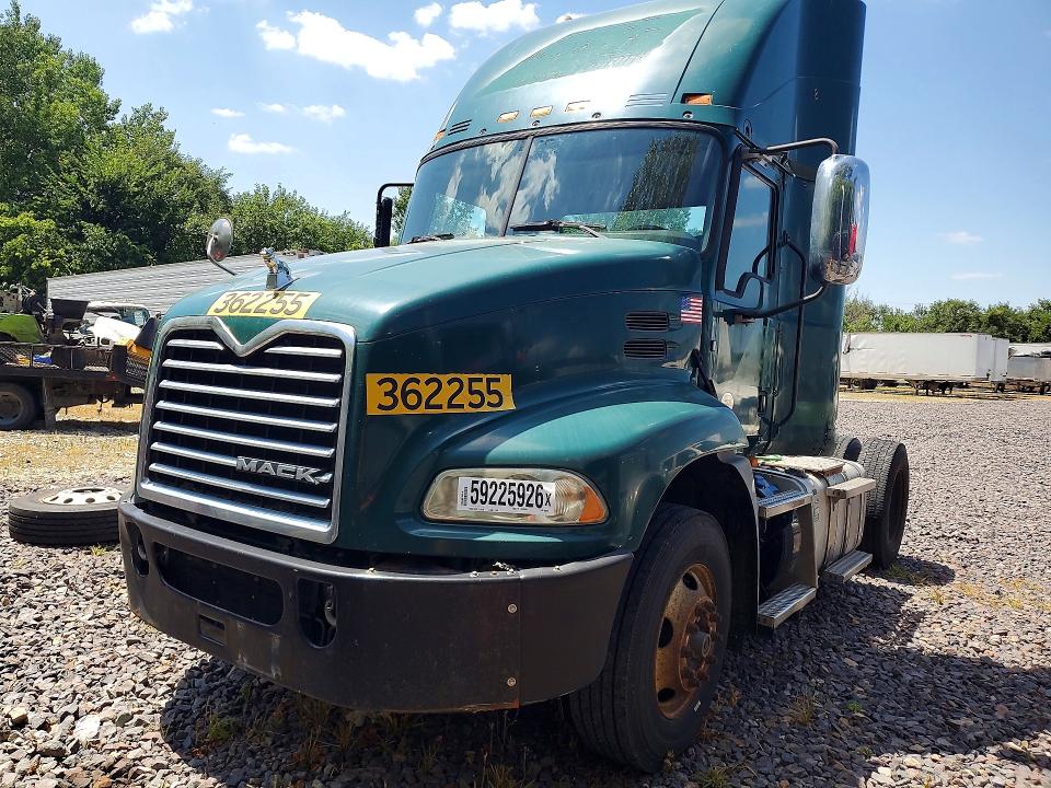 59225926 :رقم المزاد ، 1M1AW01X6HM009563 vin ، 2017 Mack 600 مزاد بيع