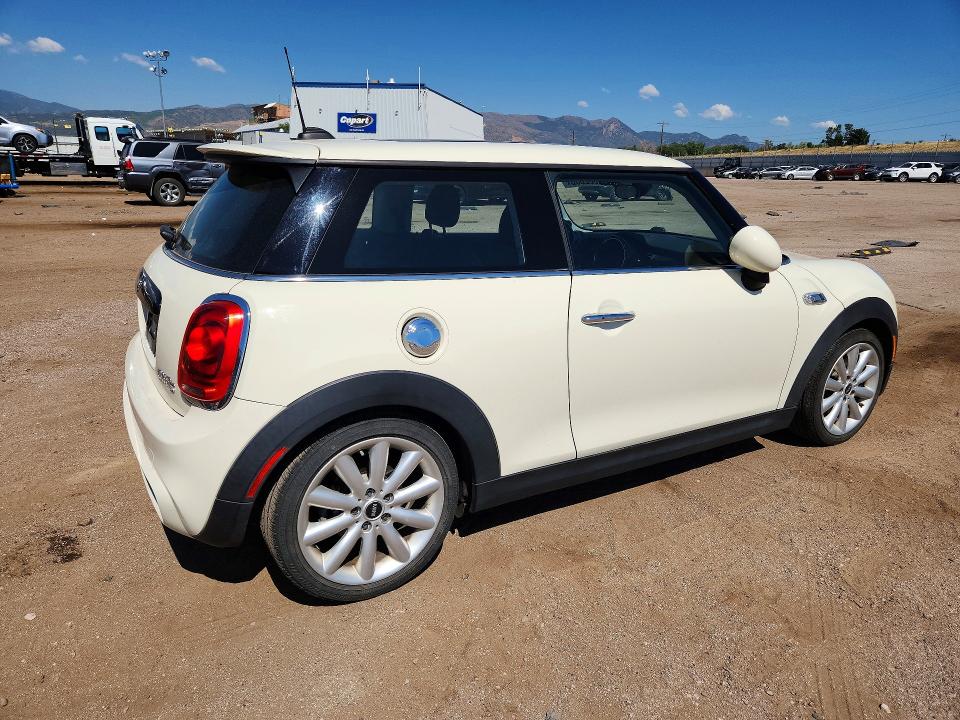 2015 Mini Cooper მანქანა იყიდება აუქციონზე, vin: WMWXP7C51F2A37033, აუქციონის ნომერი: 60832036
