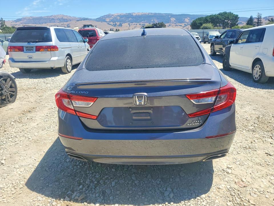 Продажа на аукционе авто 2018 Honda Accord, vin: 1HGCV2F32JA040394, номер лота: 62431696