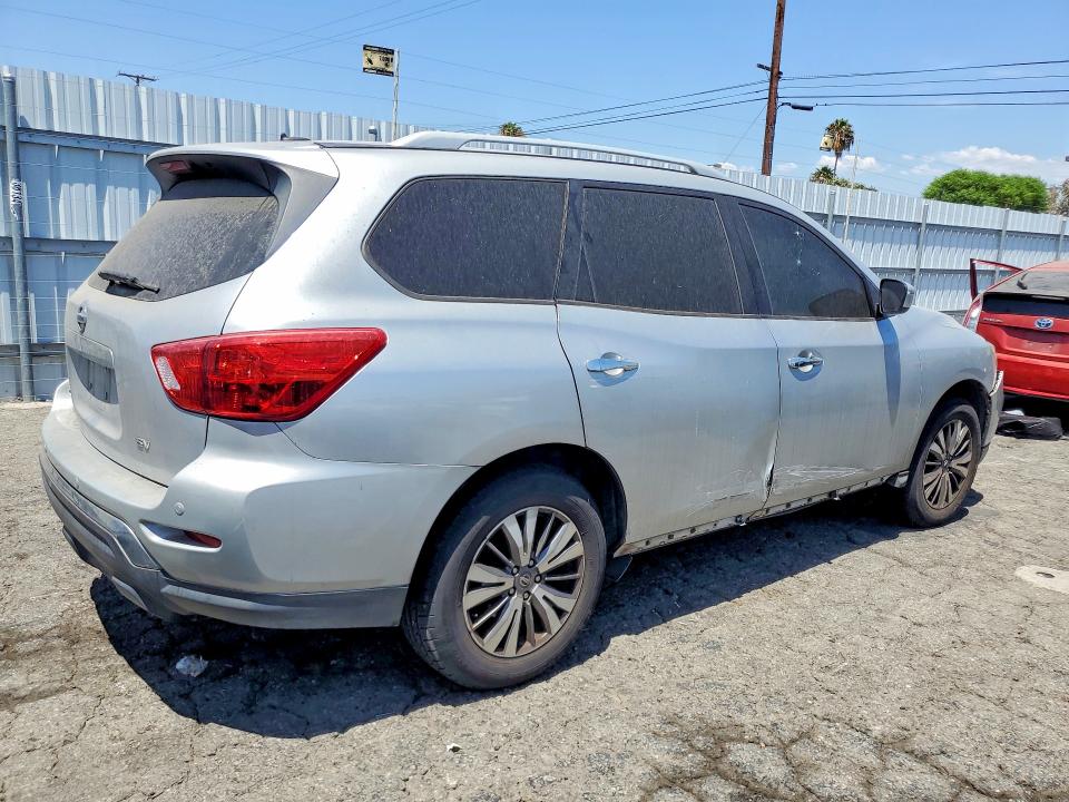 Продаж на аукціоні авто 2018 Nissan Pathfinder, vin: 5N1DR2MN6JC607203, номер лоту: 62317326