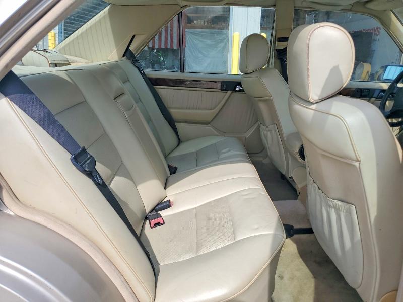 Aukcja sprzedaży 1992 Mercedes-benz 400, vin: WDBEA34E6NB793146, numer aukcji: 61673326