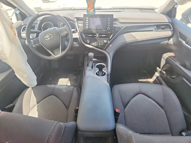 61781426 :رقم المزاد ، 4T1C11AK9PU832080 vin ، 2023 Toyota Camry مزاد بيع