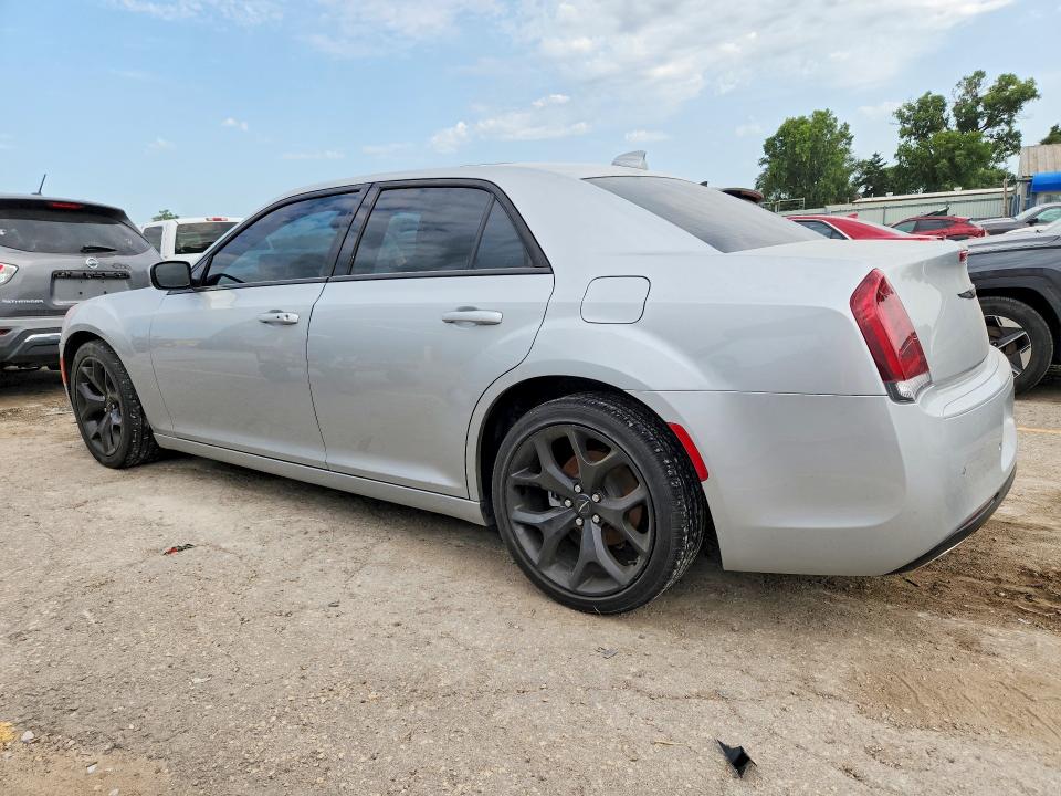 2021 Chrysler 300 მანქანა იყიდება აუქციონზე, vin: 2C3CCABG9MH567205, აუქციონის ნომერი: 60238816