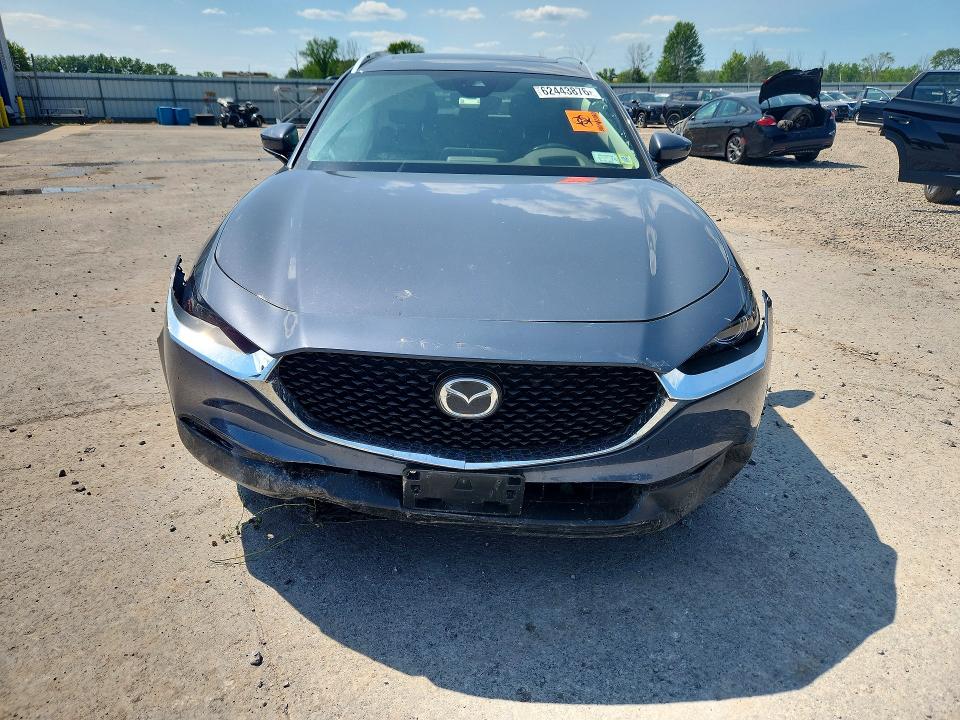 62443876 :رقم المزاد ، 3MVDMBDMXMM221251 vin ، 2021 Mazda Cx-30 مزاد بيع