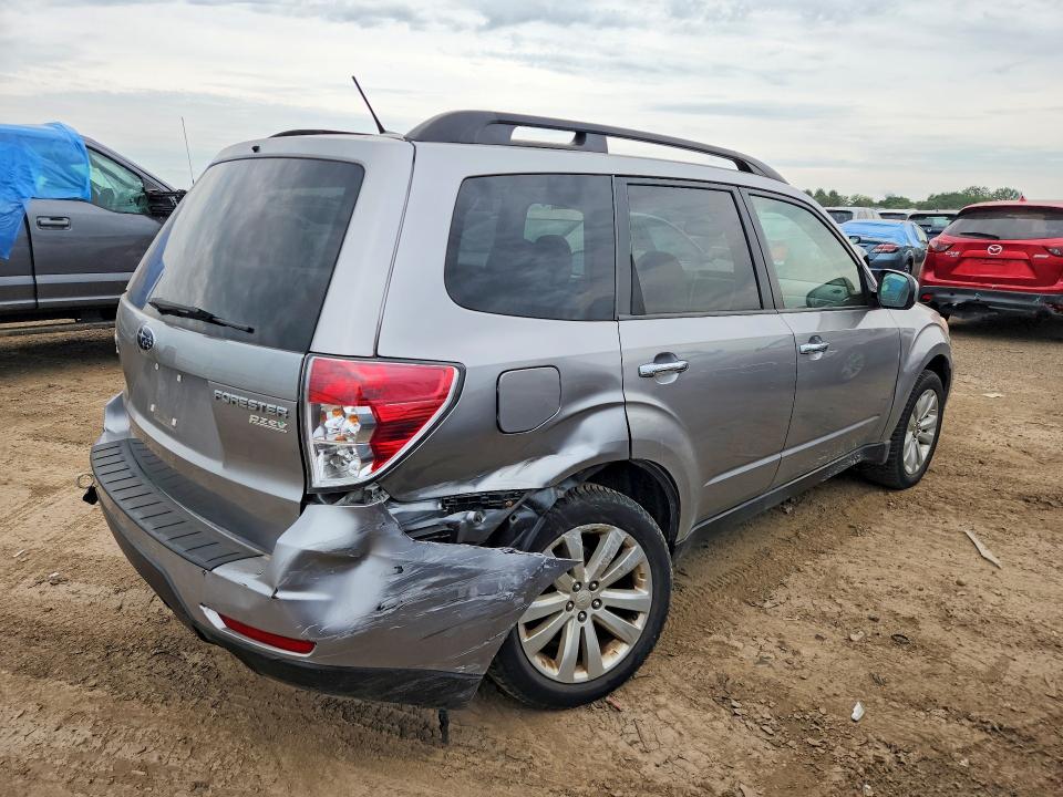 2011 Subaru Forester მანქანა იყიდება აუქციონზე, vin: JF2SHADC7BH773646, აუქციონის ნომერი: 63216876