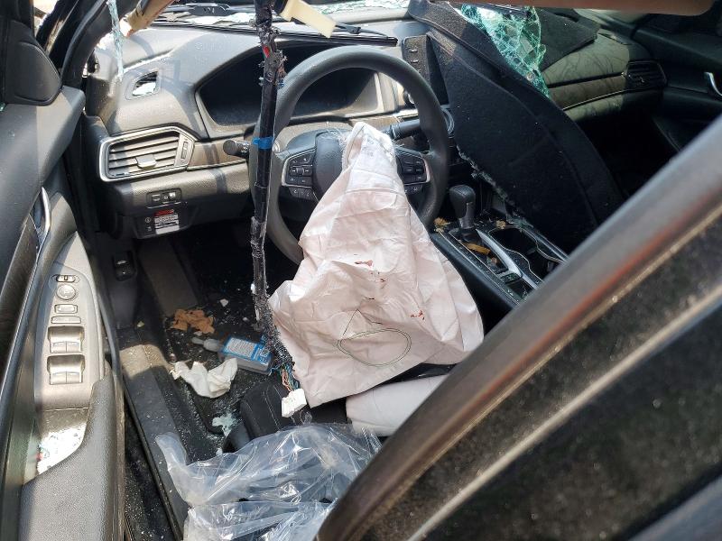 Продажа на аукционе авто 2019 Honda Accord, vin: 1HGCV1F41KA136263, номер лота: 61435056