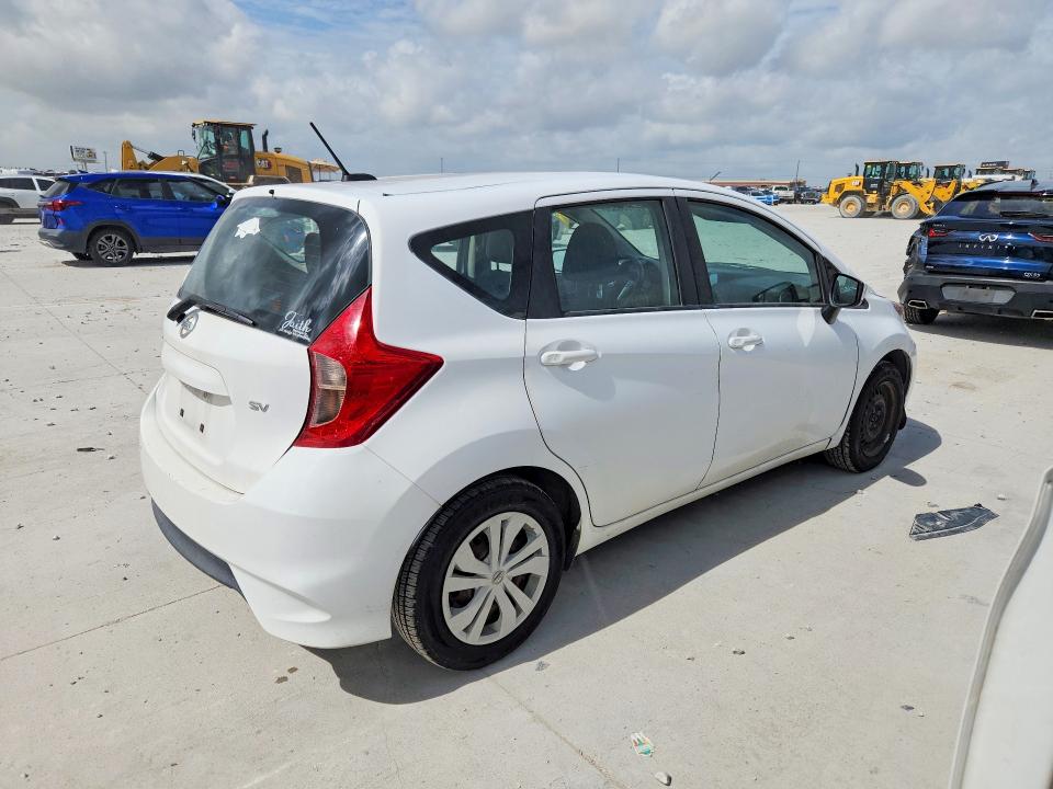 61506326 :رقم المزاد ، 3N1CE2CP4JL365405 vin ، 2018 Nissan Versa Note مزاد بيع