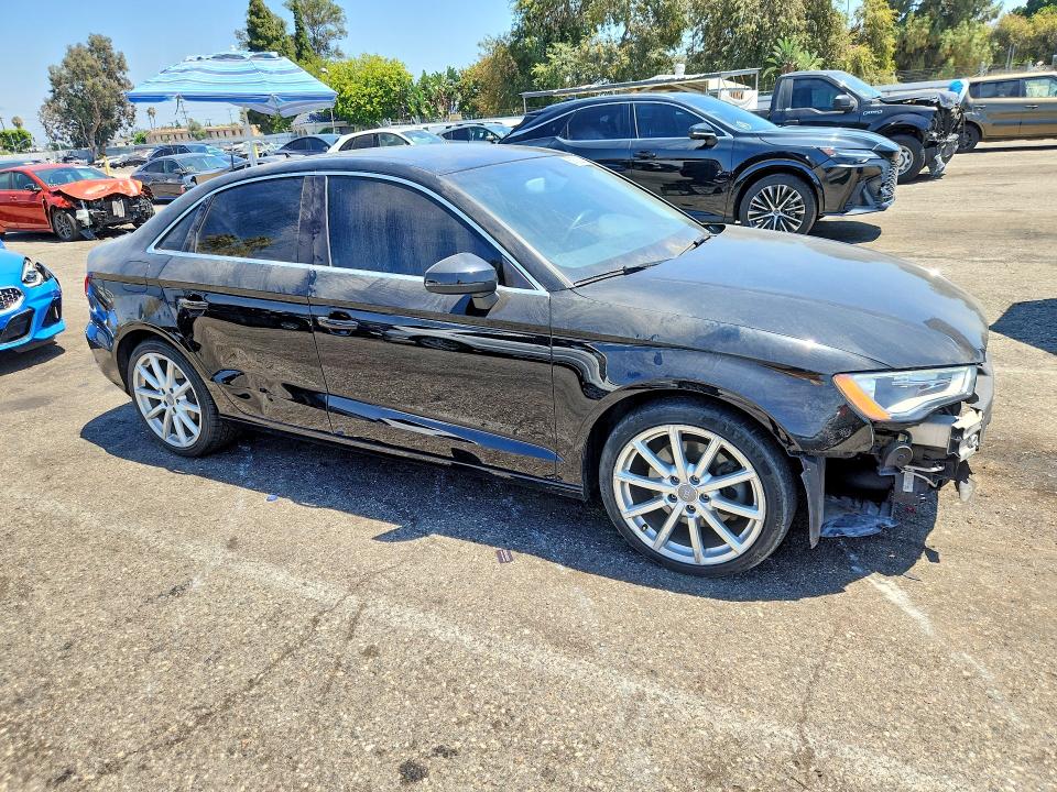 59723286 :رقم المزاد ، WAUACGFF3F1002843 vin ، 2015 Audi A3 مزاد بيع