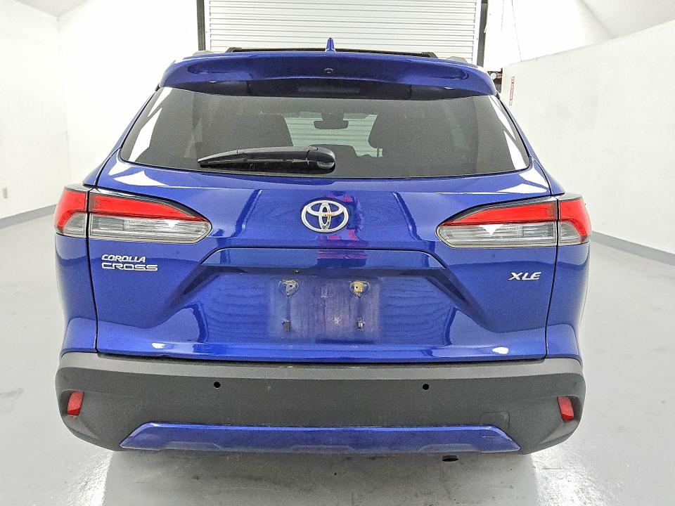 Продаж на аукціоні авто 2022 Toyota Corolla Cross, vin: 7MUDAAAG7NV035418, номер лоту: 60006356