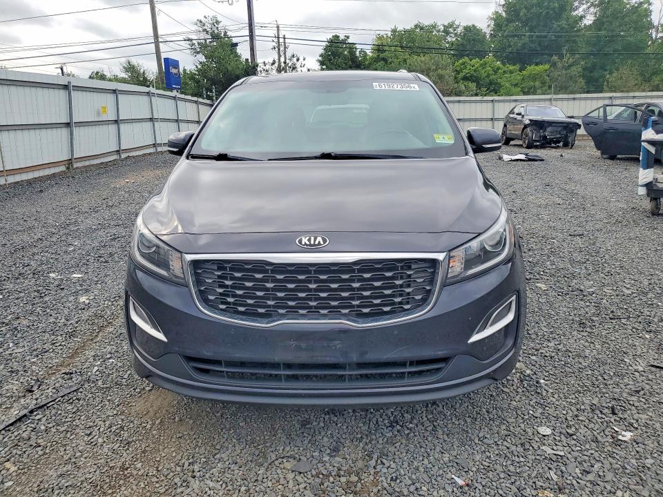61927356 :رقم المزاد ، KNDMB5C16L6574830 vin ، 2020 Kia Sedona مزاد بيع