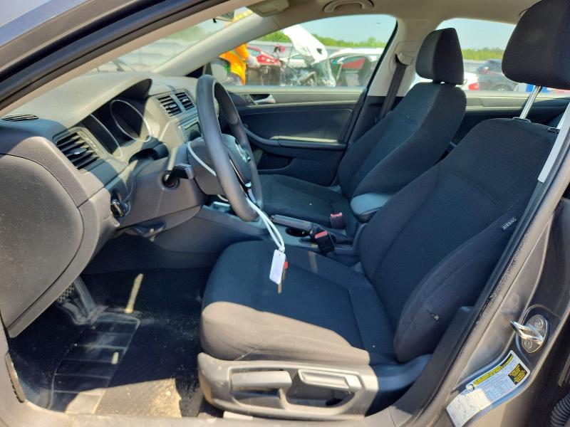 60391156 :رقم المزاد ، 3VW267AJ1GM388903 vin ، 2016 Volkswagen Jetta مزاد بيع