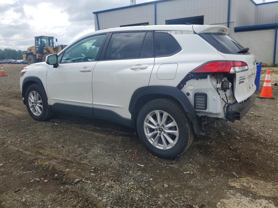 62702056 :رقم المزاد ، 7MUBAABG4NV005573 vin ، 2022 Toyota Corolla Cross مزاد بيع