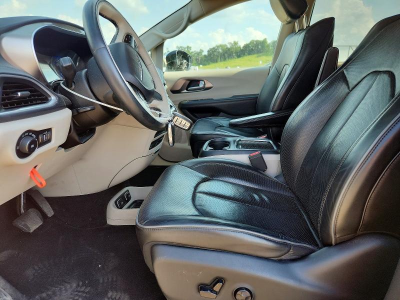 Продажа на аукционе авто 2017 Chrysler Pacifica, vin: 2C4RC1GG1HR748071, номер лота: 60572016