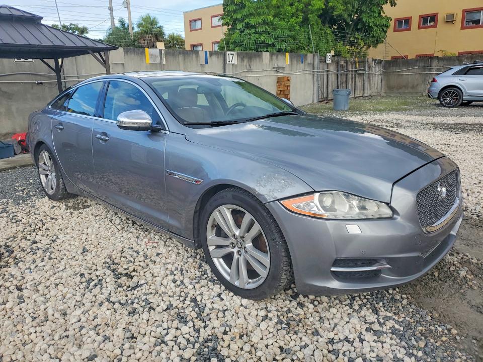 Продажа на аукционе авто 2013 Jaguar Xj, vin: SAJWJ1CD4D8V46305, номер лота: 63106556